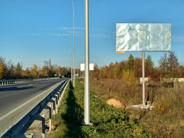 Щит 6x3,  а/д ЛьвівПустомити Меденичі 15+200 км Ліворуч вїзд у м.Пустомити