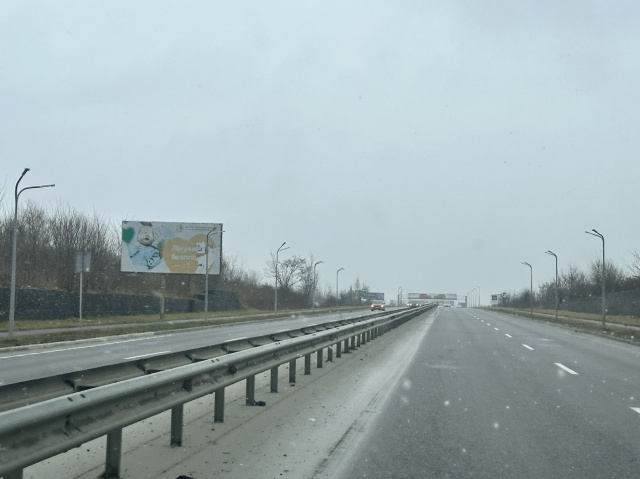 Щит 6x3,  а/д ЛьвівПустомити Меденичі 6+970 км Ліворуч  м.Львів біля АЗС Сокар