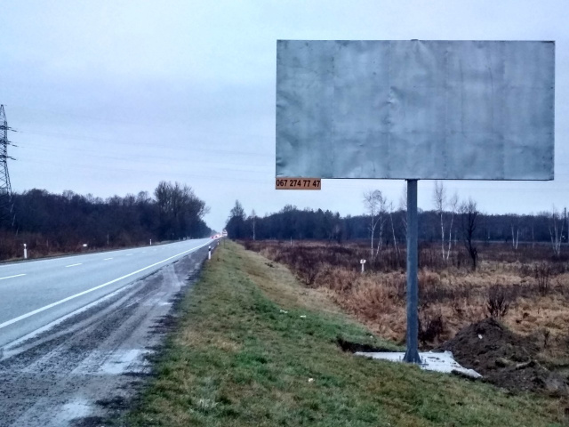 Щит 6x3,  а/д М06 Київ Чоп 602+800 км Праворуч Виїзд з  c.Пятничани