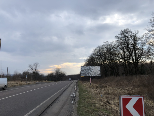 Щит 6x3,  а/д М11  Львів Шигині 75+070 Праворуч Мостиський р-н перед кордоном