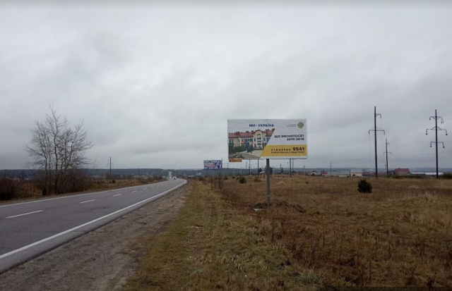 Щит 6x3, а/д М10 Краківець Львів 42+200 км Ліворуч Вїзд в с.Тернавиця зі сторони м.Яворів Щит 6x3, а/д М10 Краківець Львів 42+200 км Ліворуч Вїзд в с.Тернавиця зі сторони м.Яворів