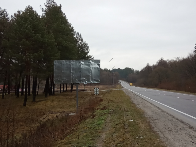 Щит 6x3, а/д М10 Краківець Львів 47+600 км праворуч біля Ресторану "Приозерний Заїзд" Щит 6x3, а/д М10 Краківець Львів 47+600 км праворуч біля Ресторану "Приозерний Заїзд"