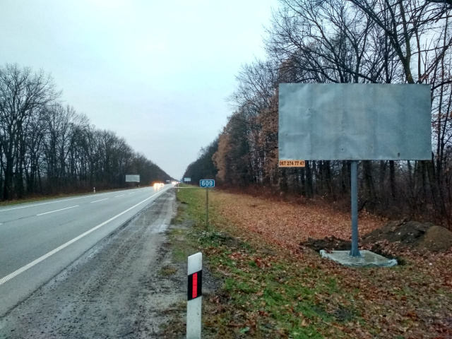 Щит 6x3,  а/д М06 Київ Чоп 609+000 км Праворуч Вїзд в  м.Стрий перед постом Поліції